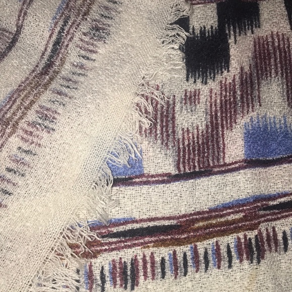 NWT Tres Luxe Navajo Print wrap - Picture 7 of 11